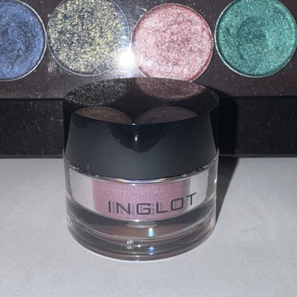 Inglot Pigment-60 - Picture 1 of 3